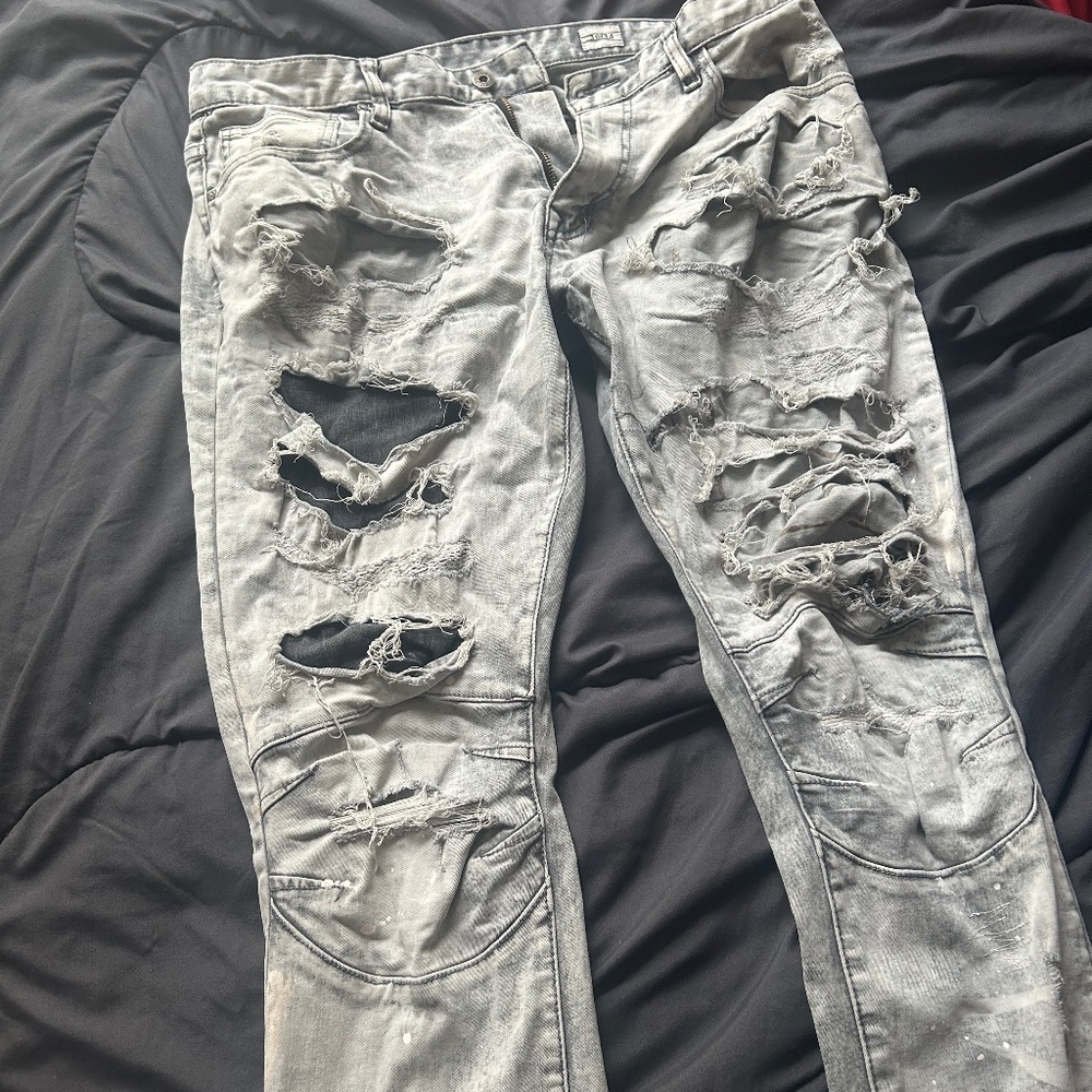 Ripped jeans